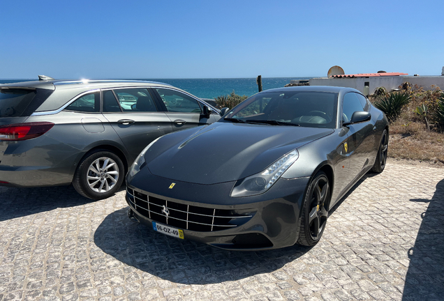 Ferrari FF