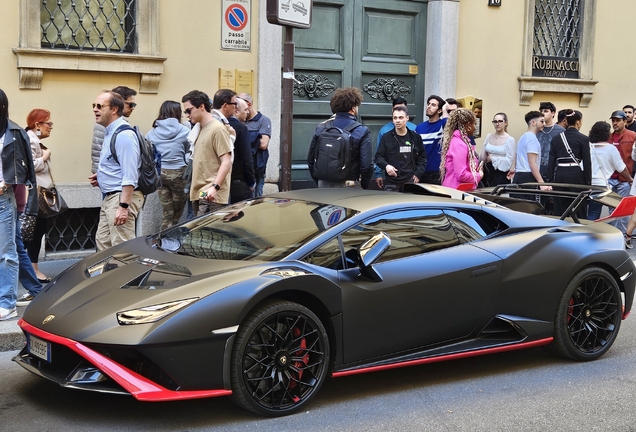 Lamborghini Huracán LP640-2 STO