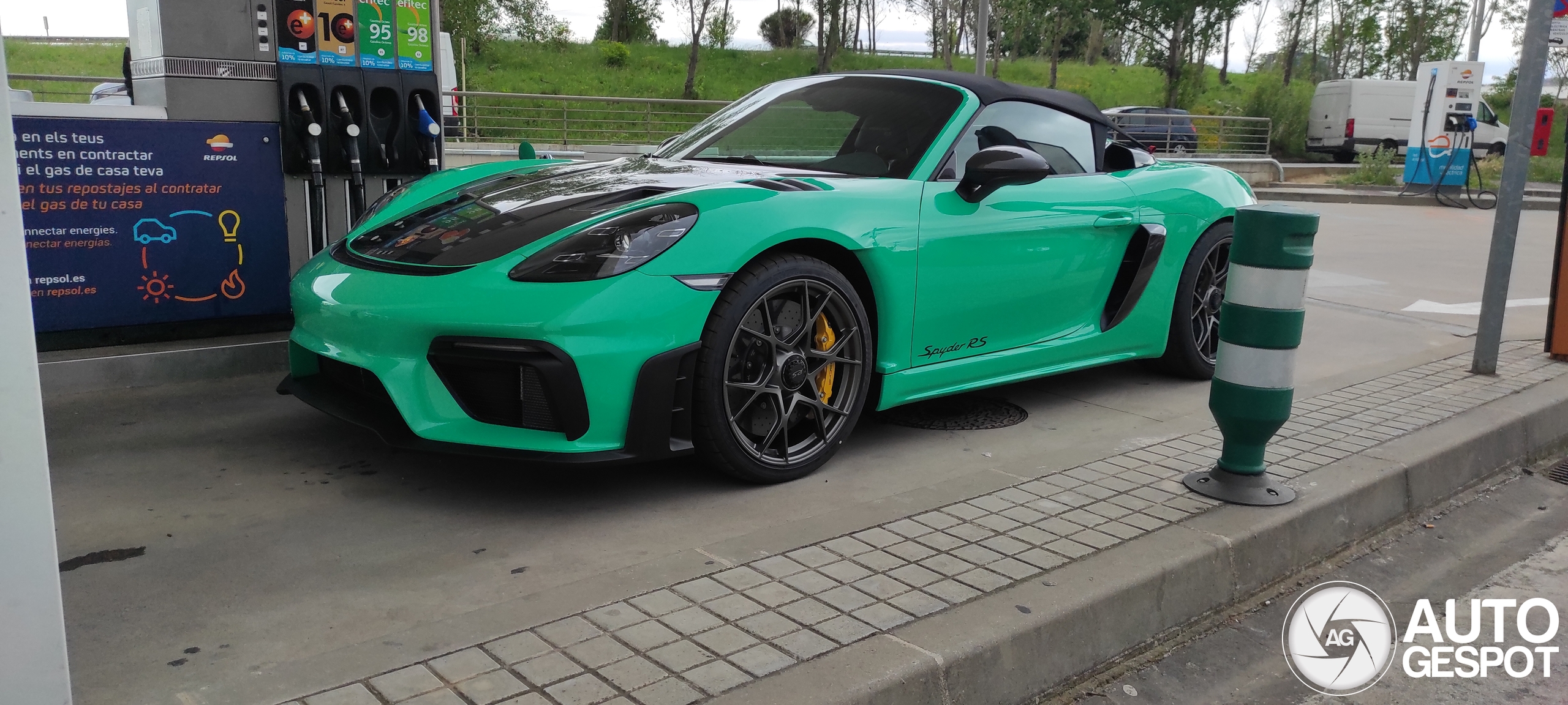 Porsche 718 Spyder RS Weissach Package