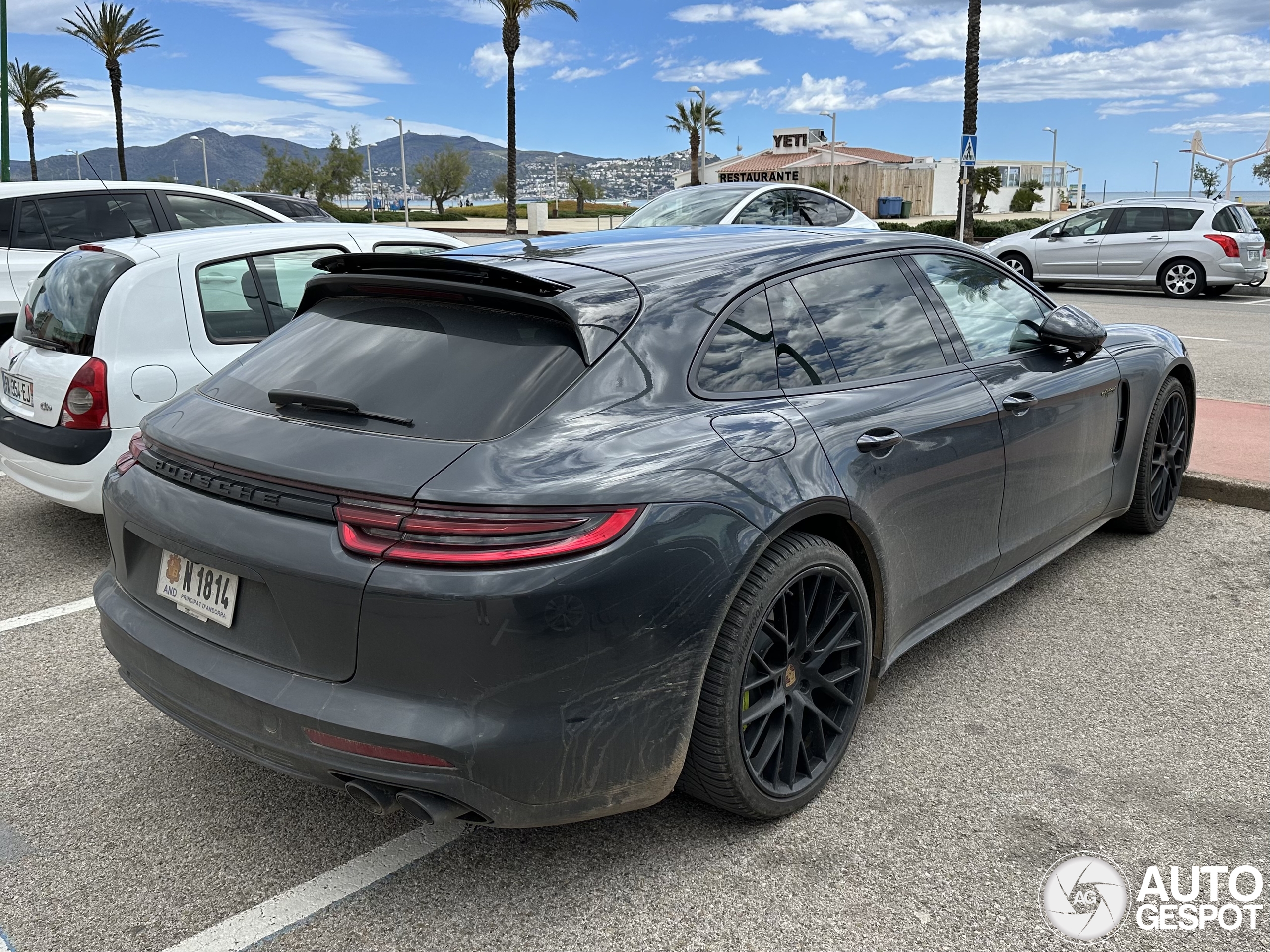 Porsche 971 Panamera Turbo S E-Hybrid Sport Turismo