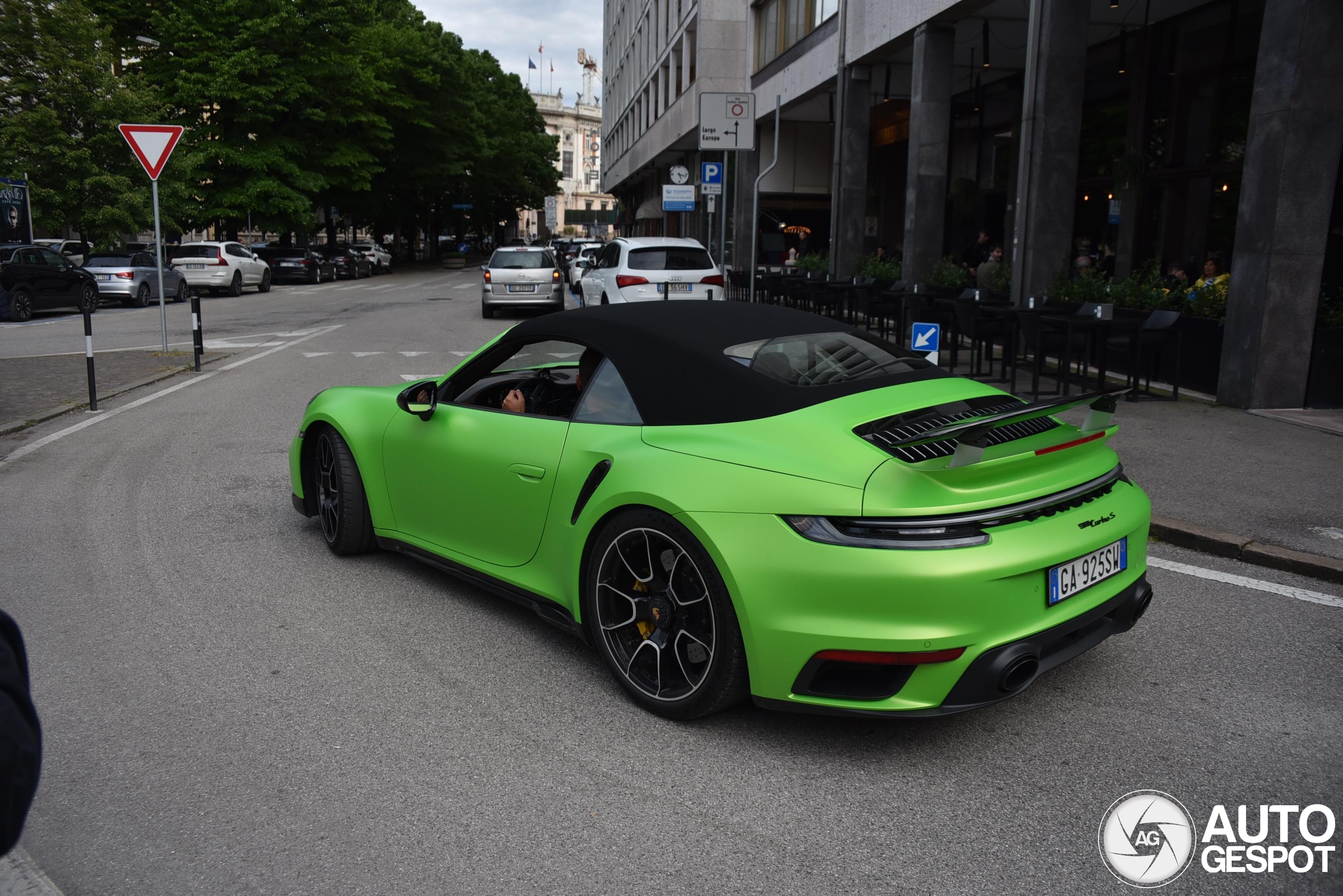 Porsche 992 Turbo S Cabriolet