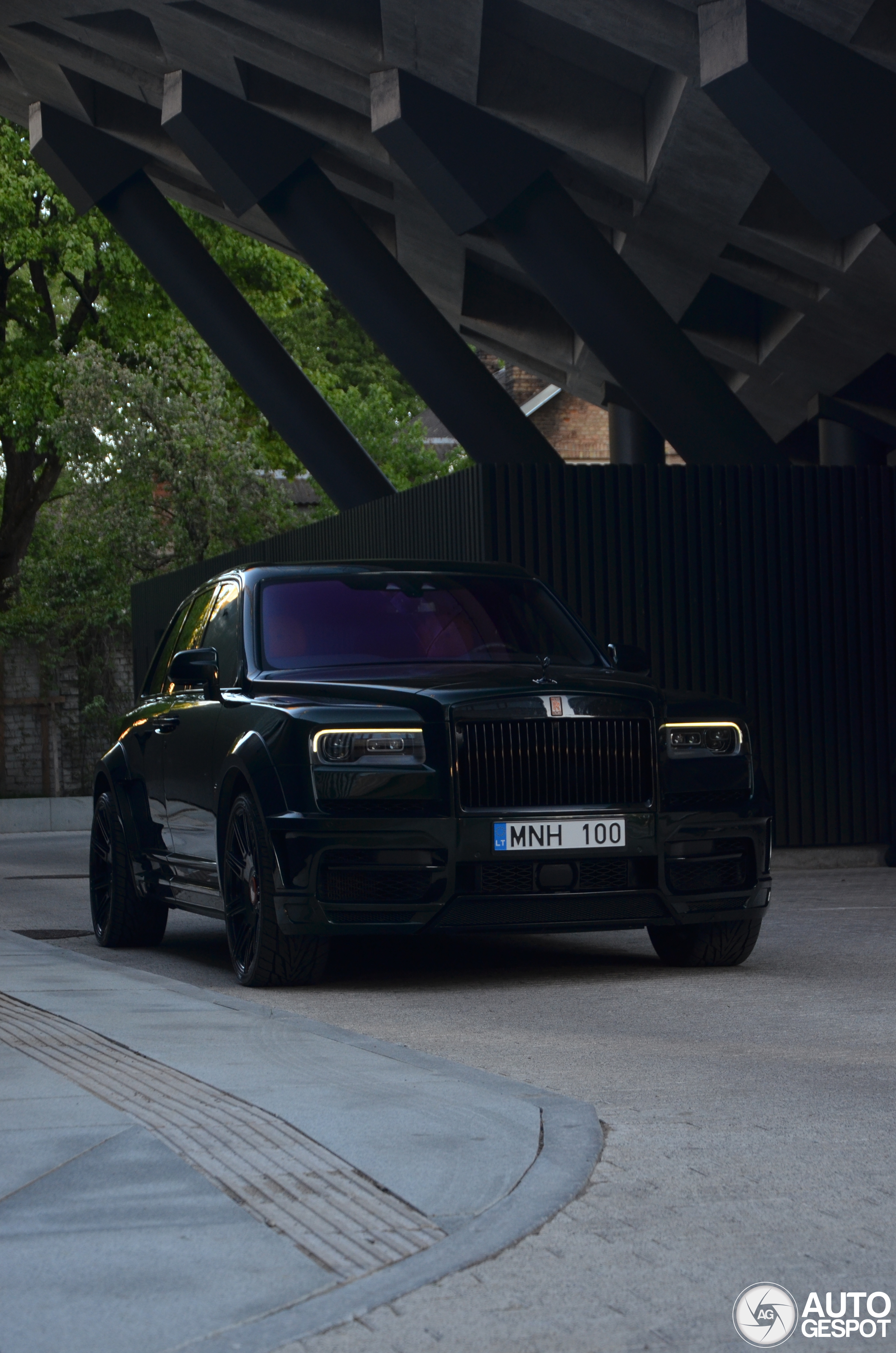 Rolls-Royce Cullinan Black Badge Spofec Overdose