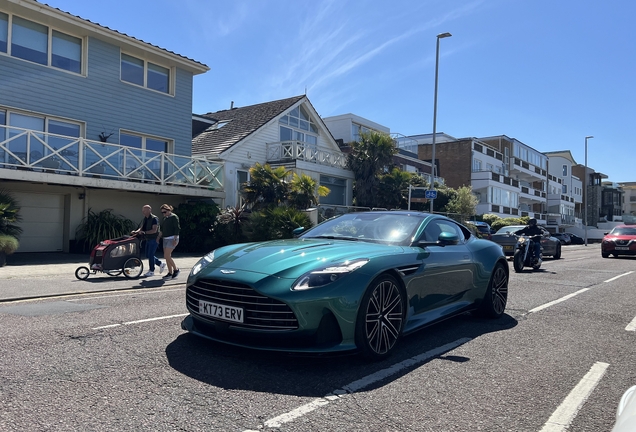 Aston Martin DB12