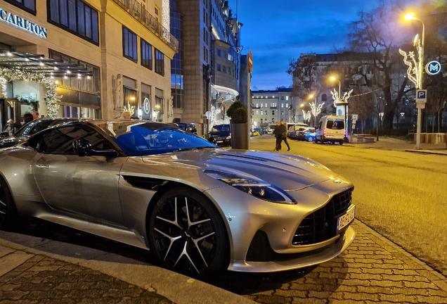 Aston Martin DB12