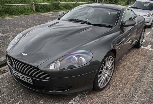 Aston Martin DB9