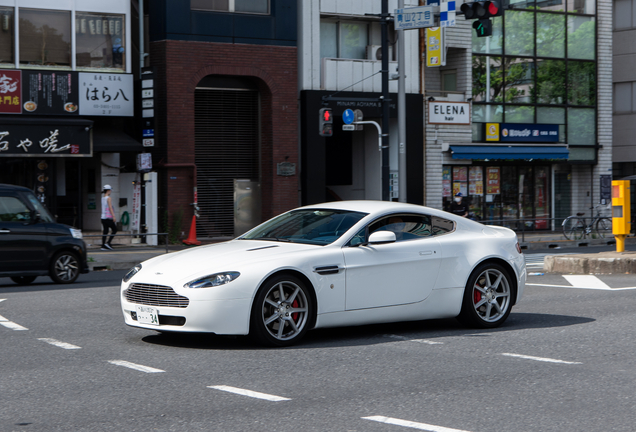 Aston Martin V8 Vantage