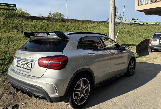 Mercedes-AMG GLA 45 X156