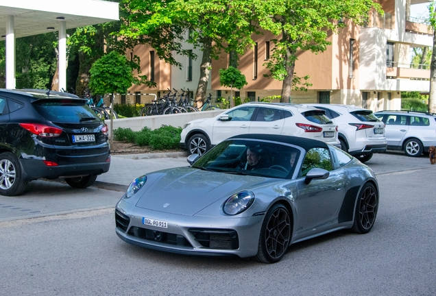 Porsche 992 Targa 4 GTS