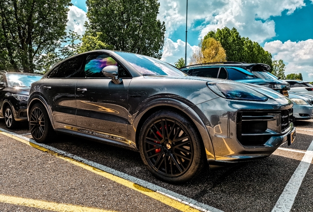 Porsche Cayenne Coupé Turbo E-Hybrid