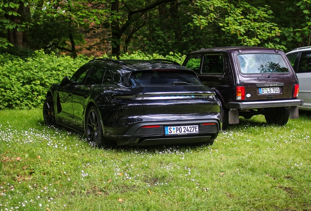 Porsche Taycan GTS Sport Turismo