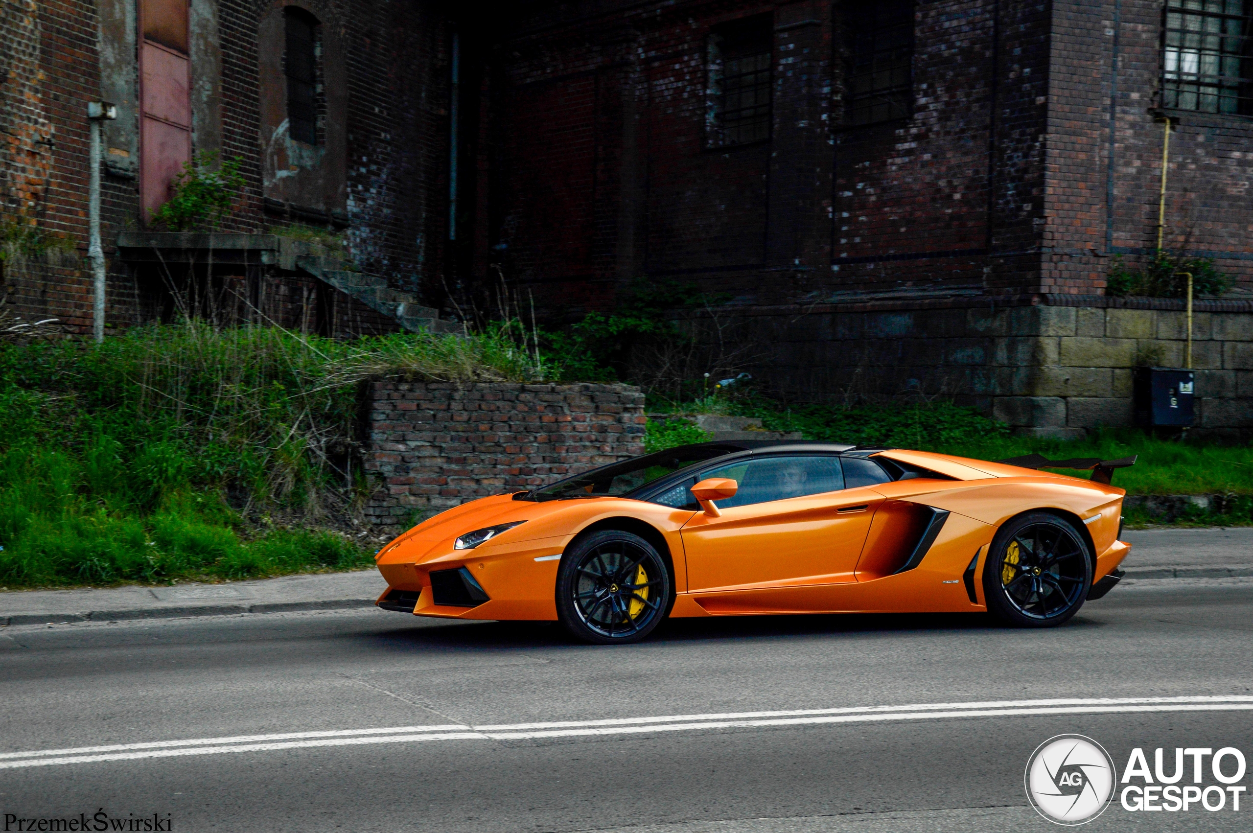 Lamborghini Aventador LP700-4 Roadster