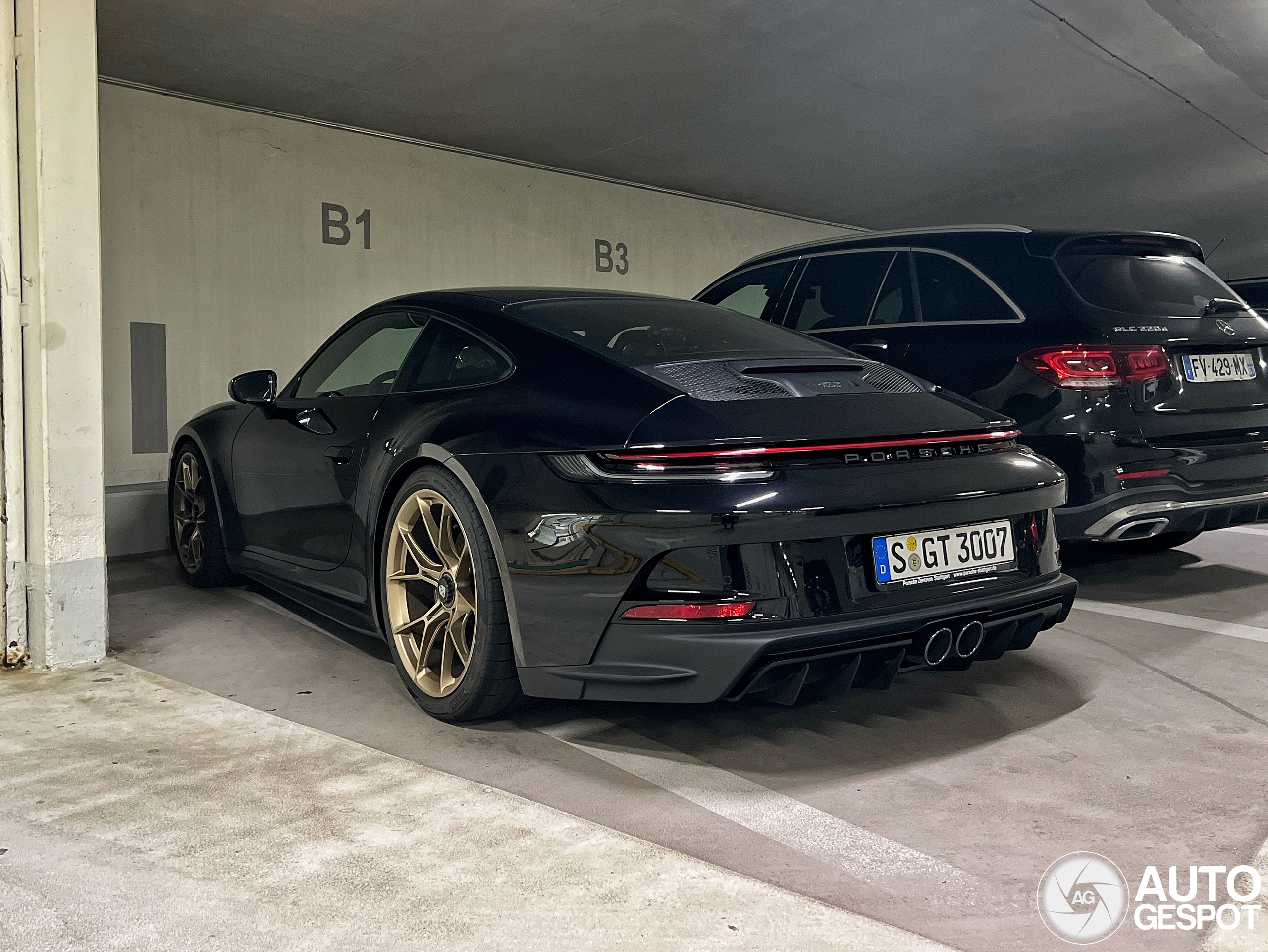 Porsche 992 GT3 Touring