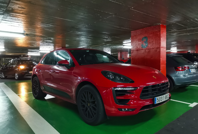 Porsche 95B Macan GTS