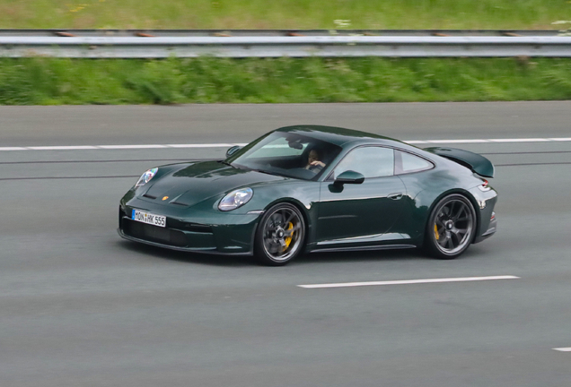 Porsche 992 GT3 Touring