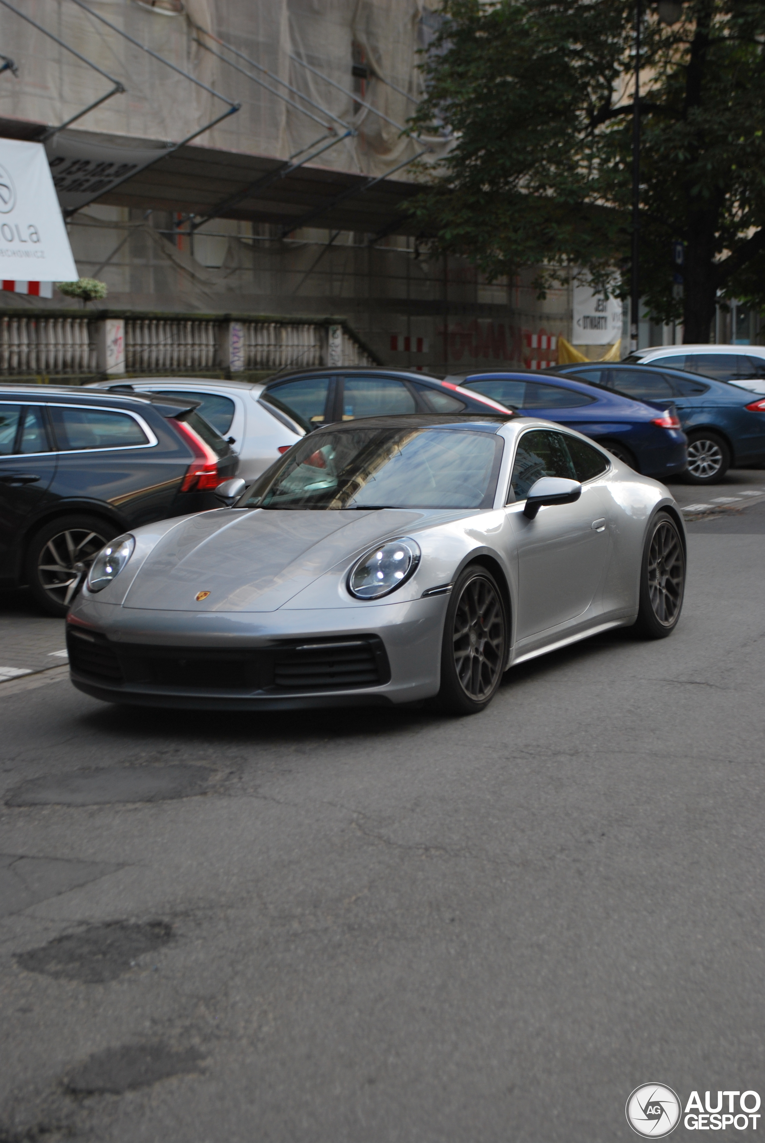 Porsche 992 Carrera 4S