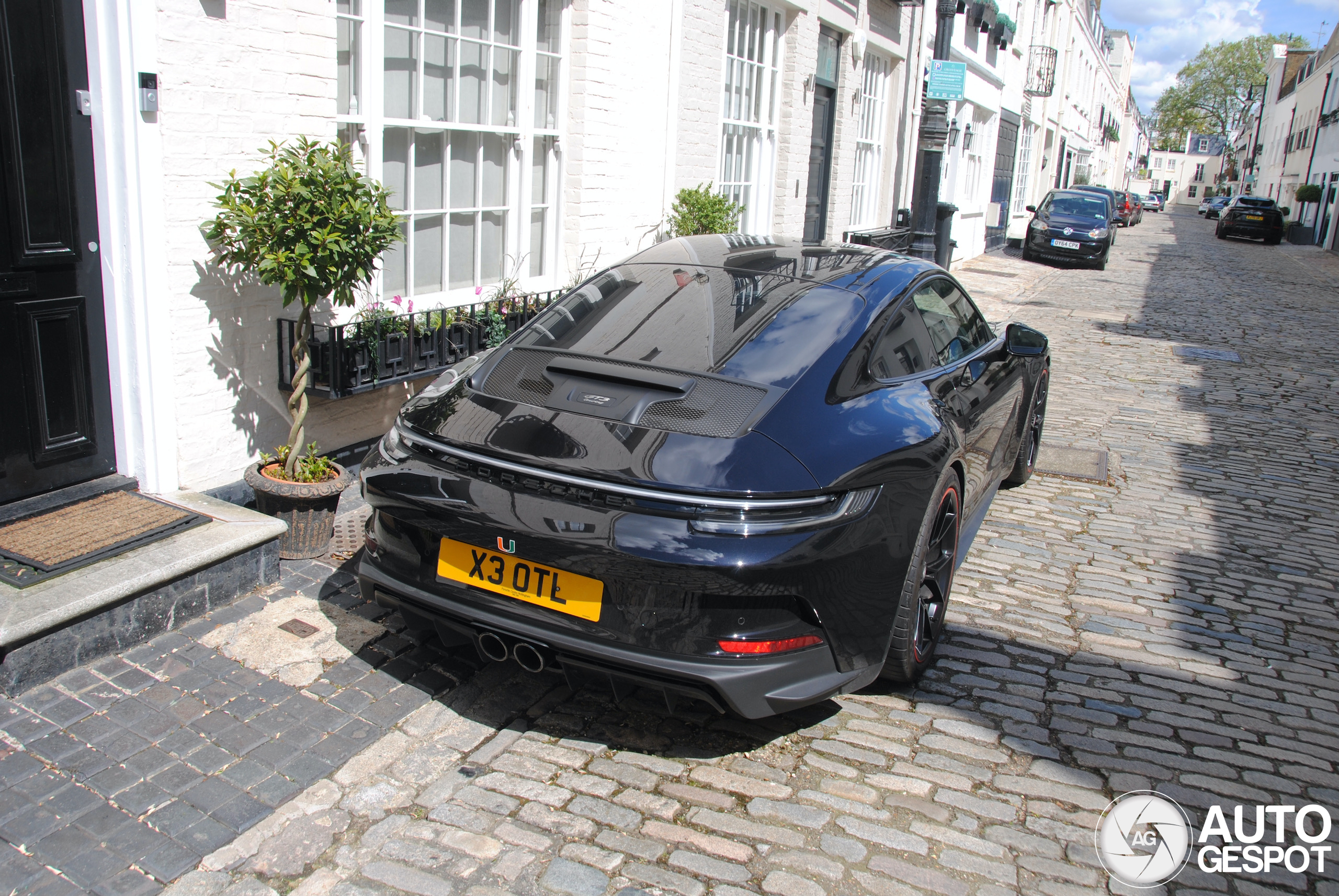 Porsche 992 GT3 Touring