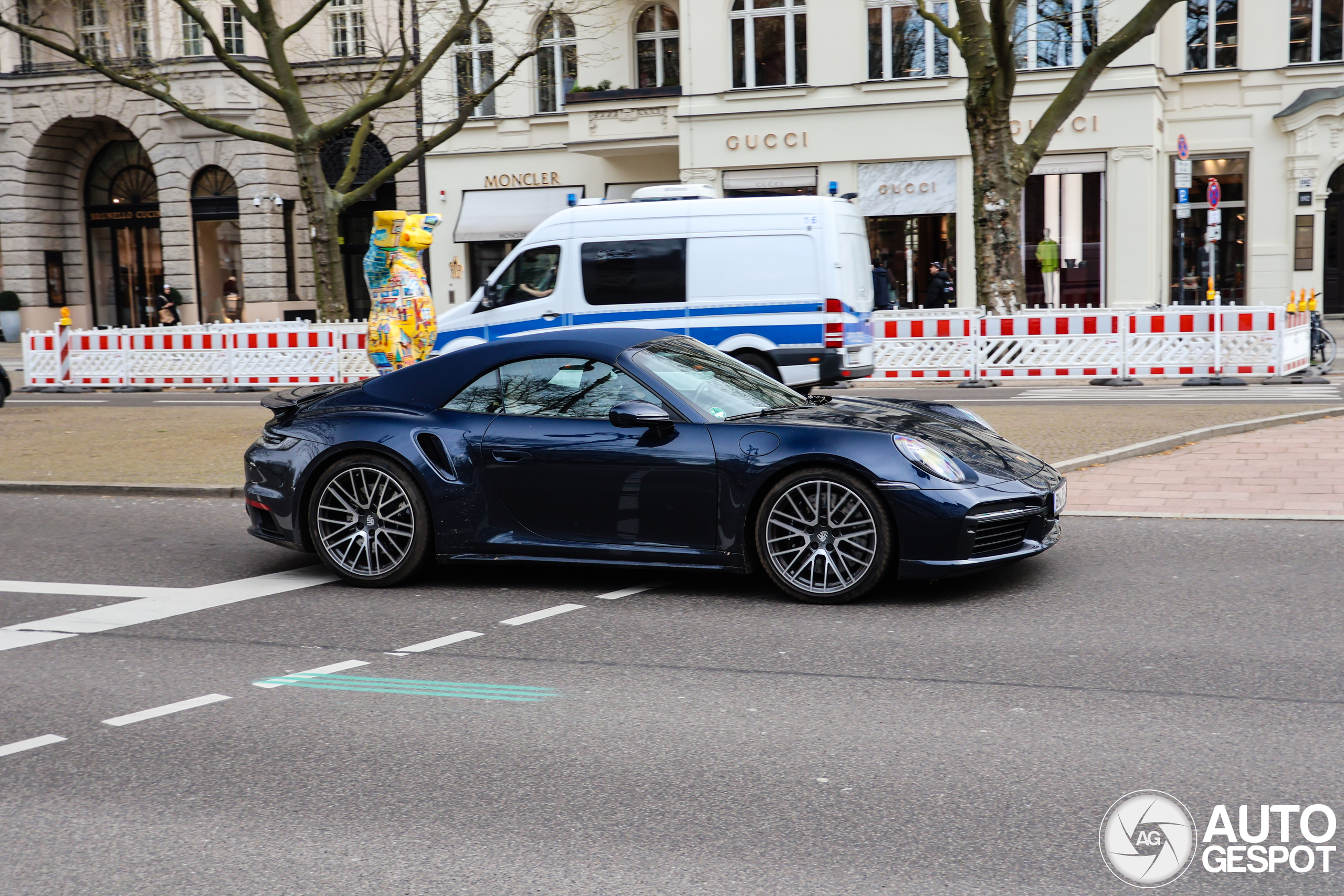 Porsche 992 Turbo Cabriolet