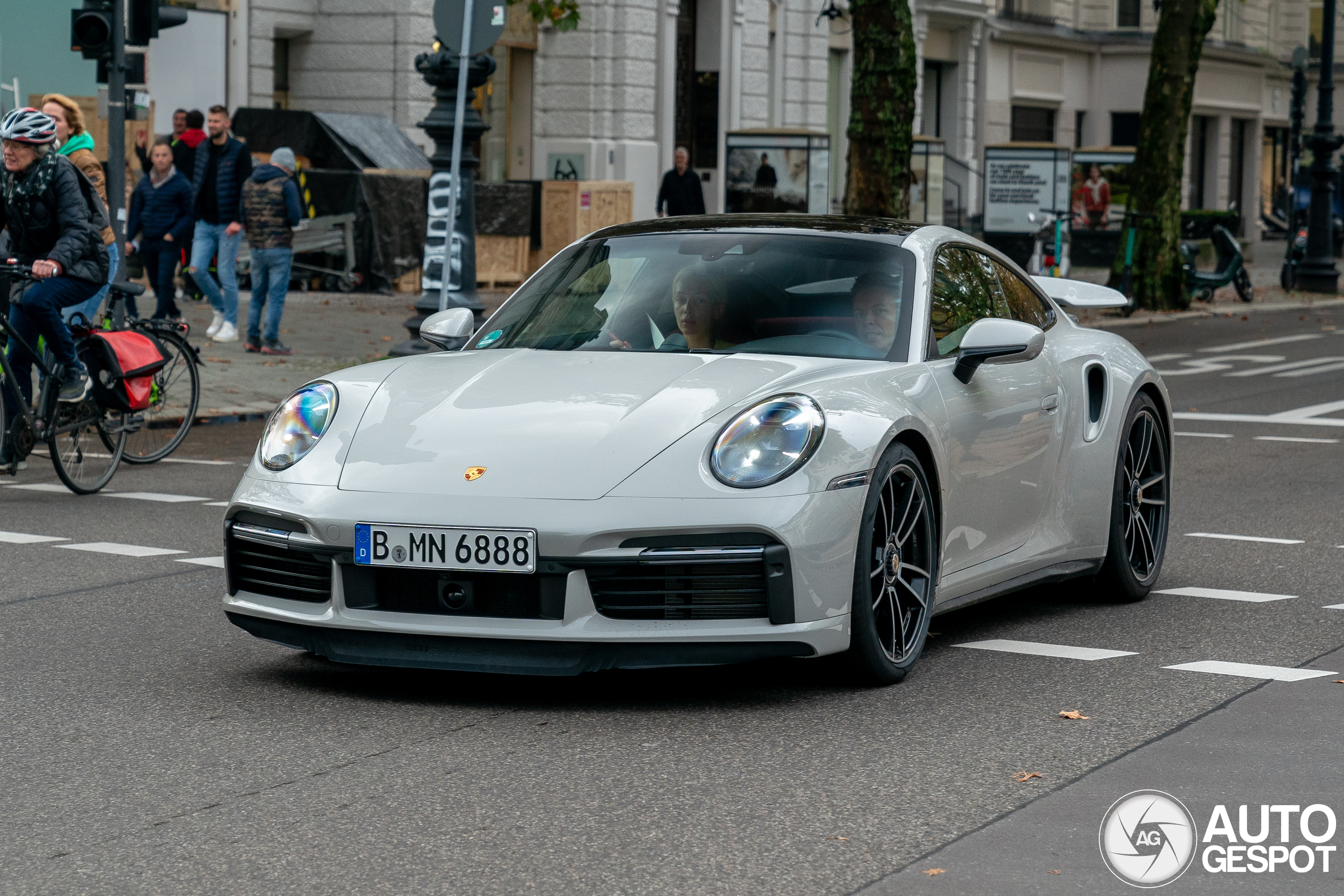 Porsche 992 Turbo S