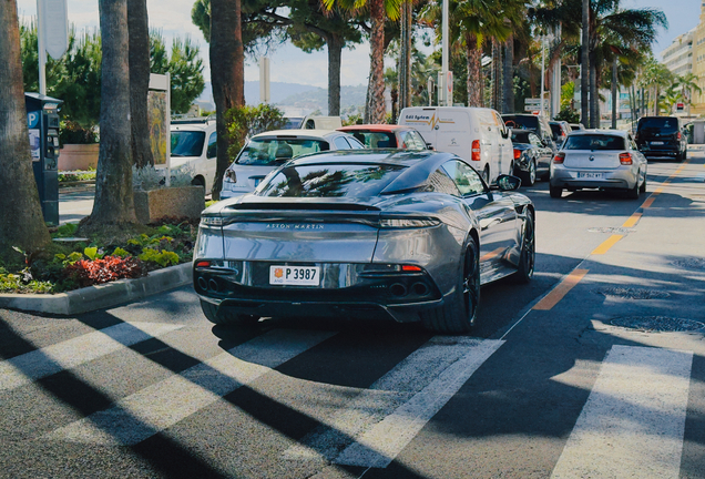 Aston Martin DBS Superleggera