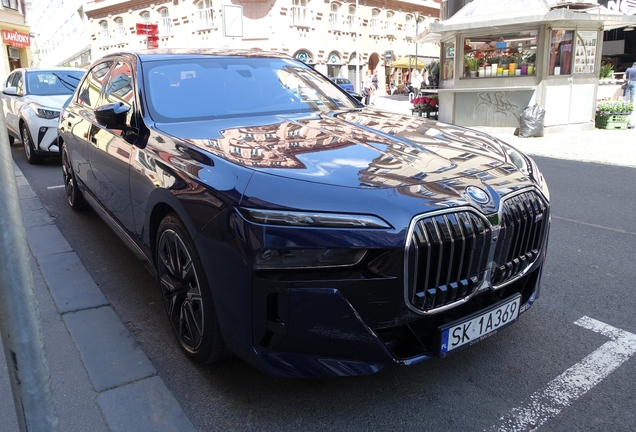 BMW M760e xDrive