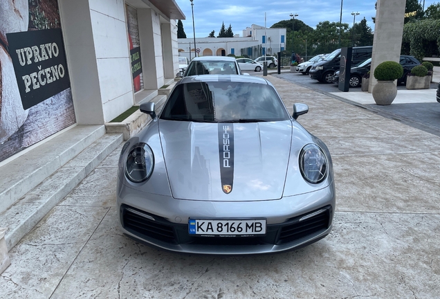 Porsche 992 Carrera 4S