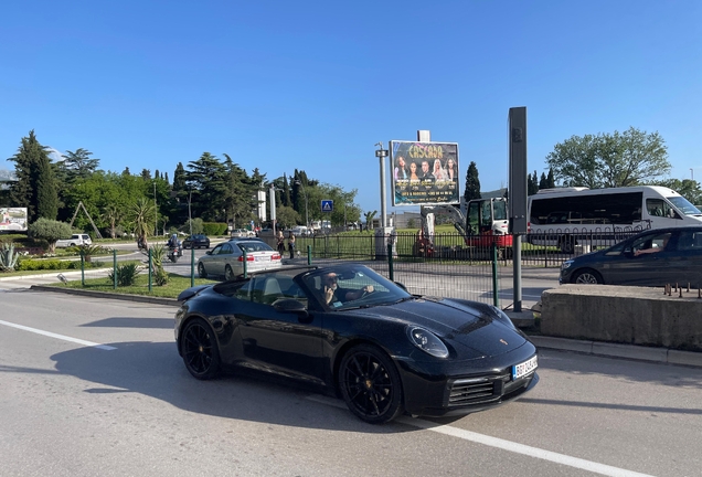 Porsche 992 Carrera 4S Cabriolet