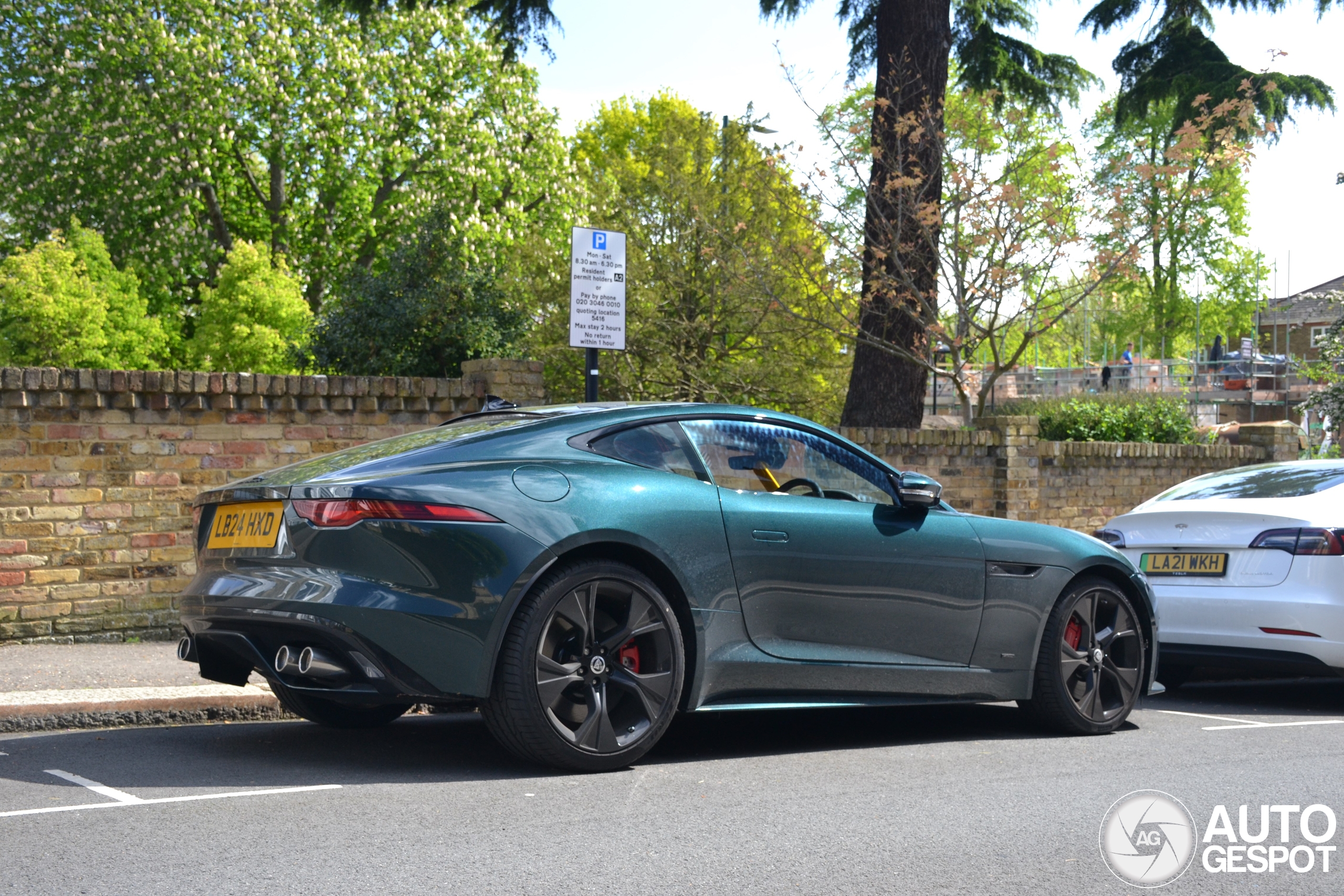 Jaguar F-TYPE P450 75 Coupé