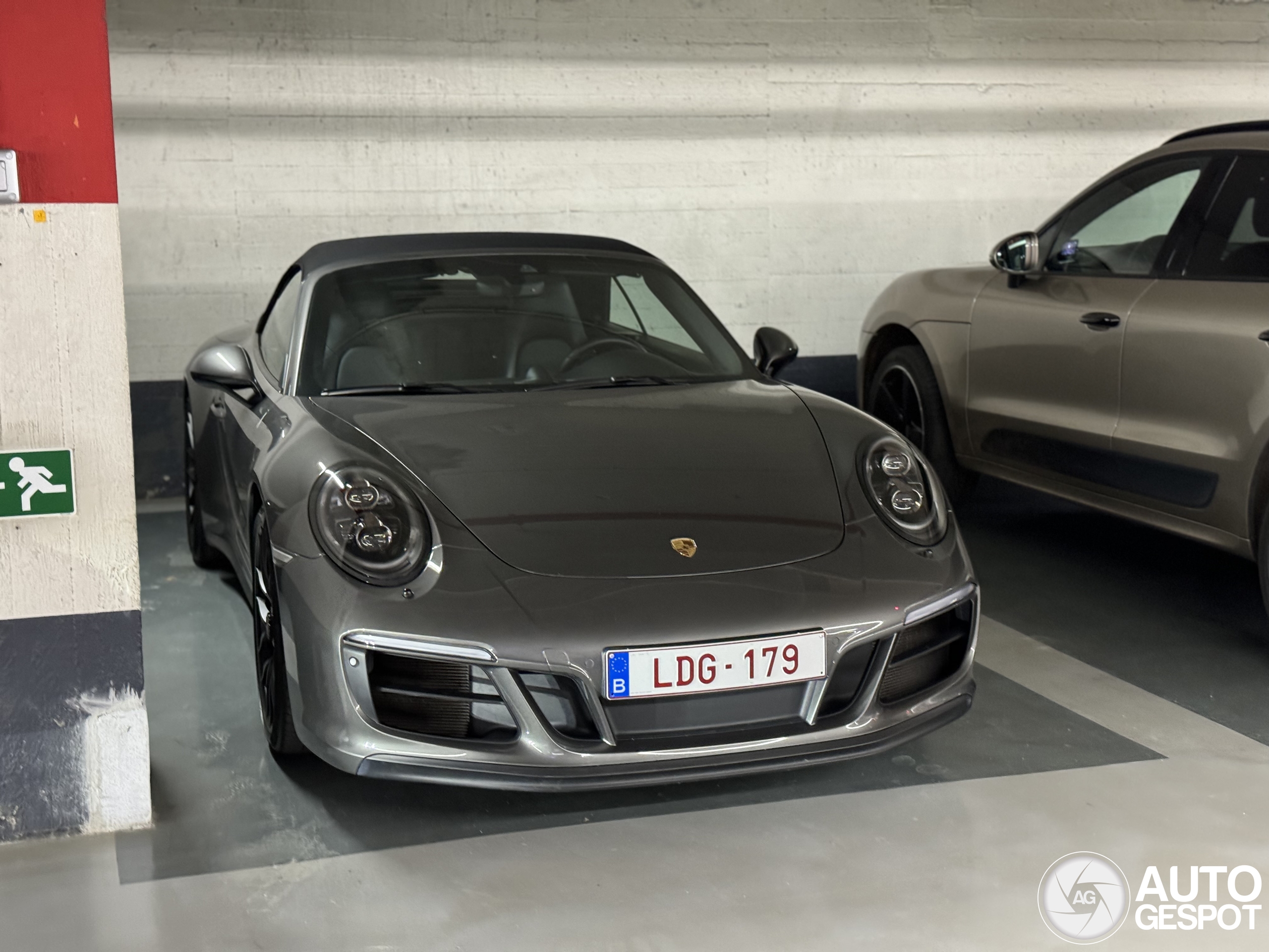 Porsche 991 Carrera 4 GTS Cabriolet MkII