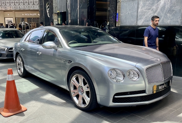 Bentley Flying Spur V8