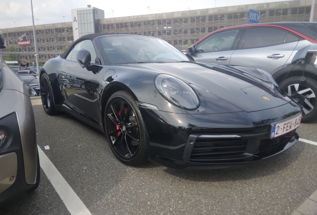 Porsche 992 Carrera S Cabriolet