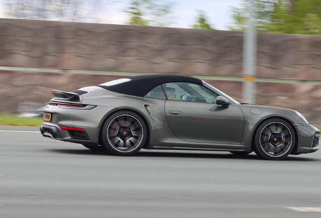 Porsche 992 Turbo S Cabriolet