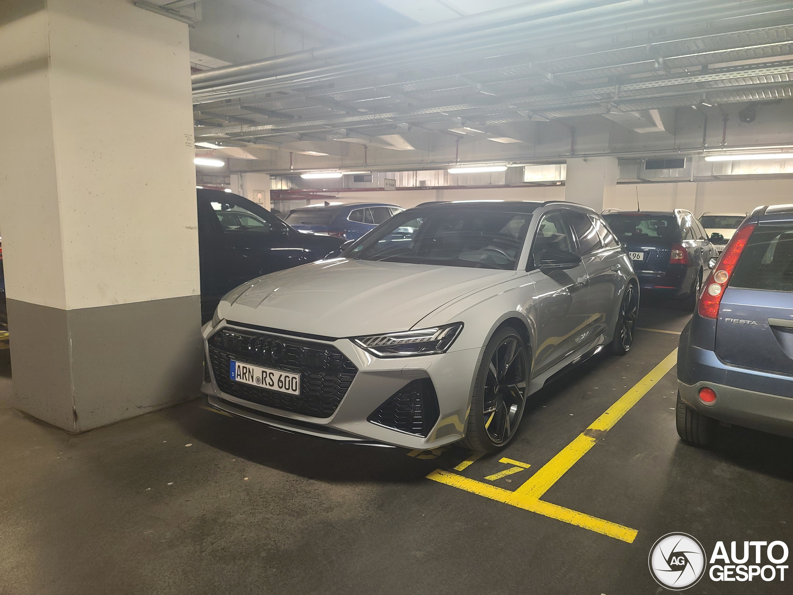 Audi RS6 Avant C8