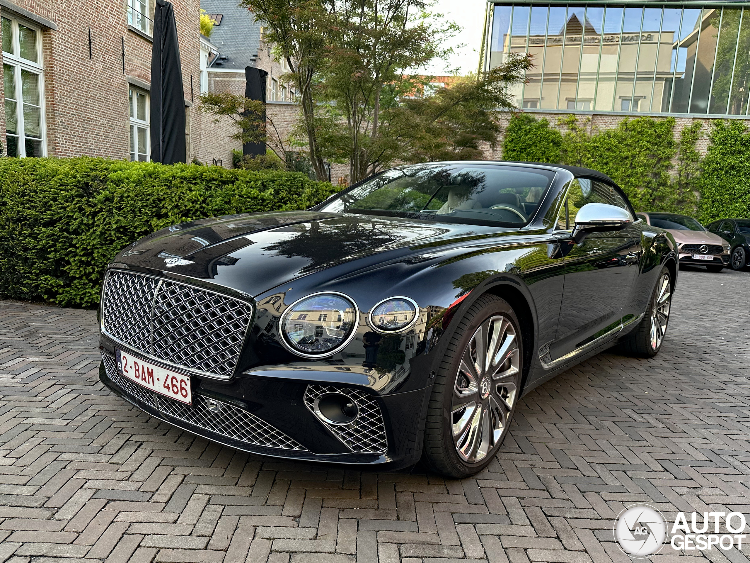 Bentley Continental GTC V8 2020 Mulliner