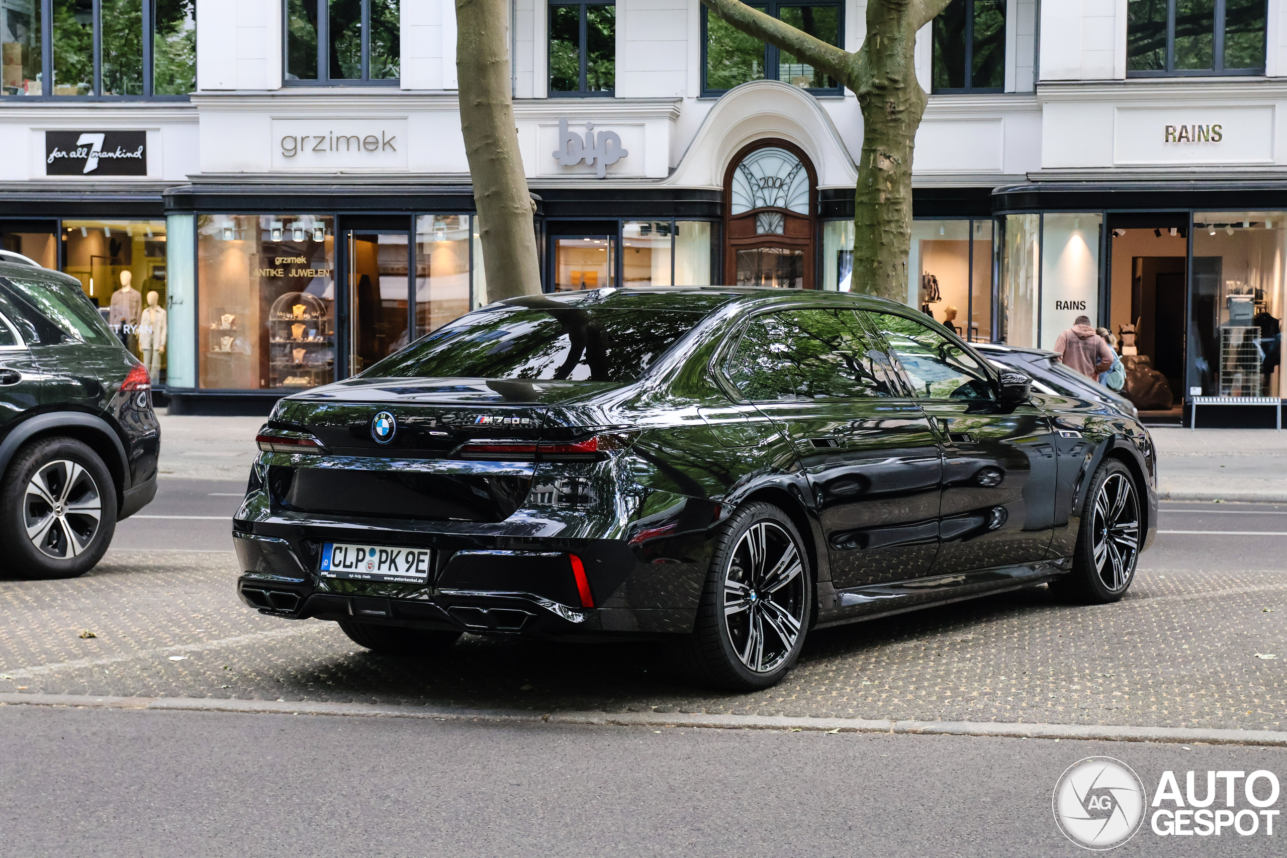 BMW M760e xDrive