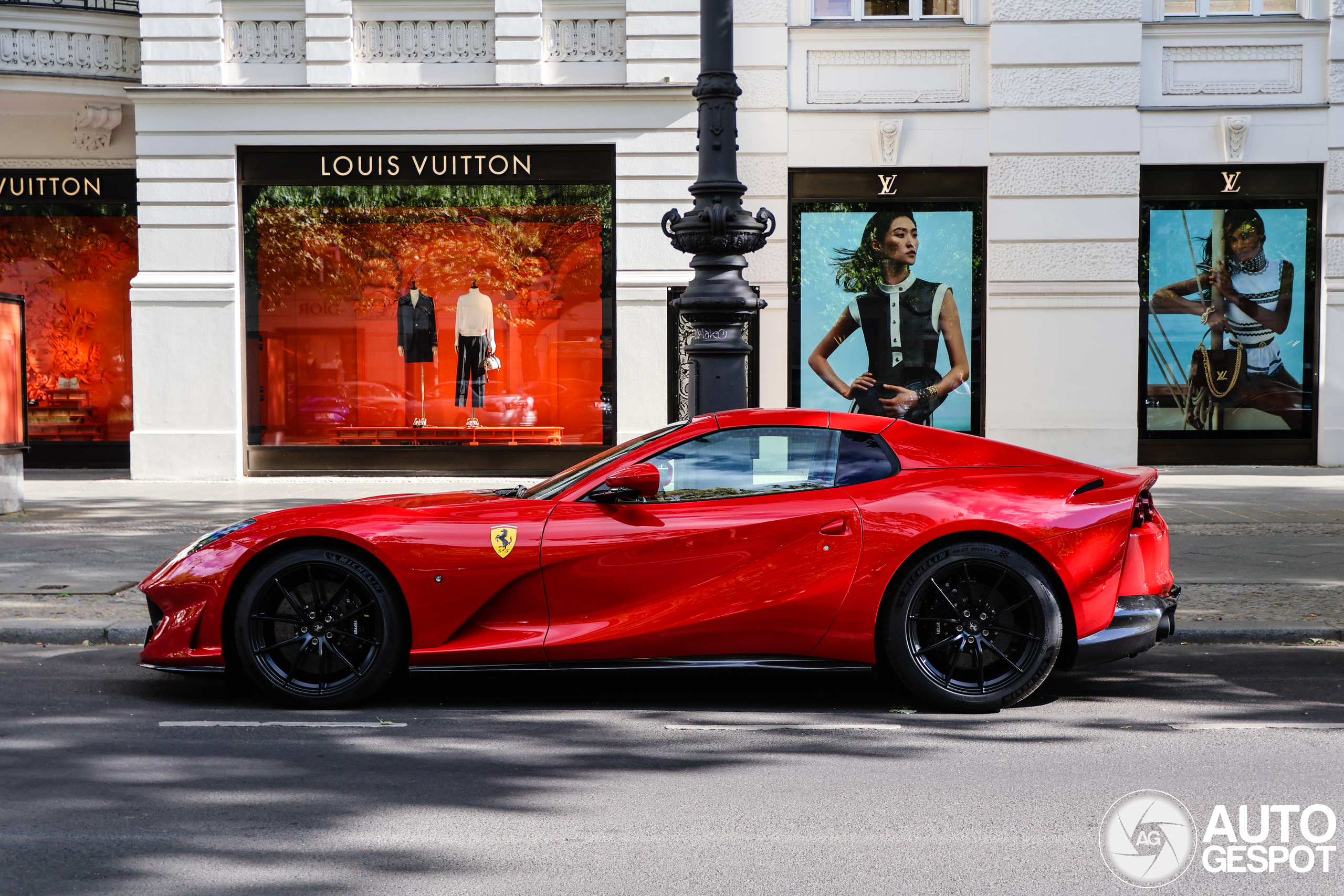 Ferrari 812 GTS