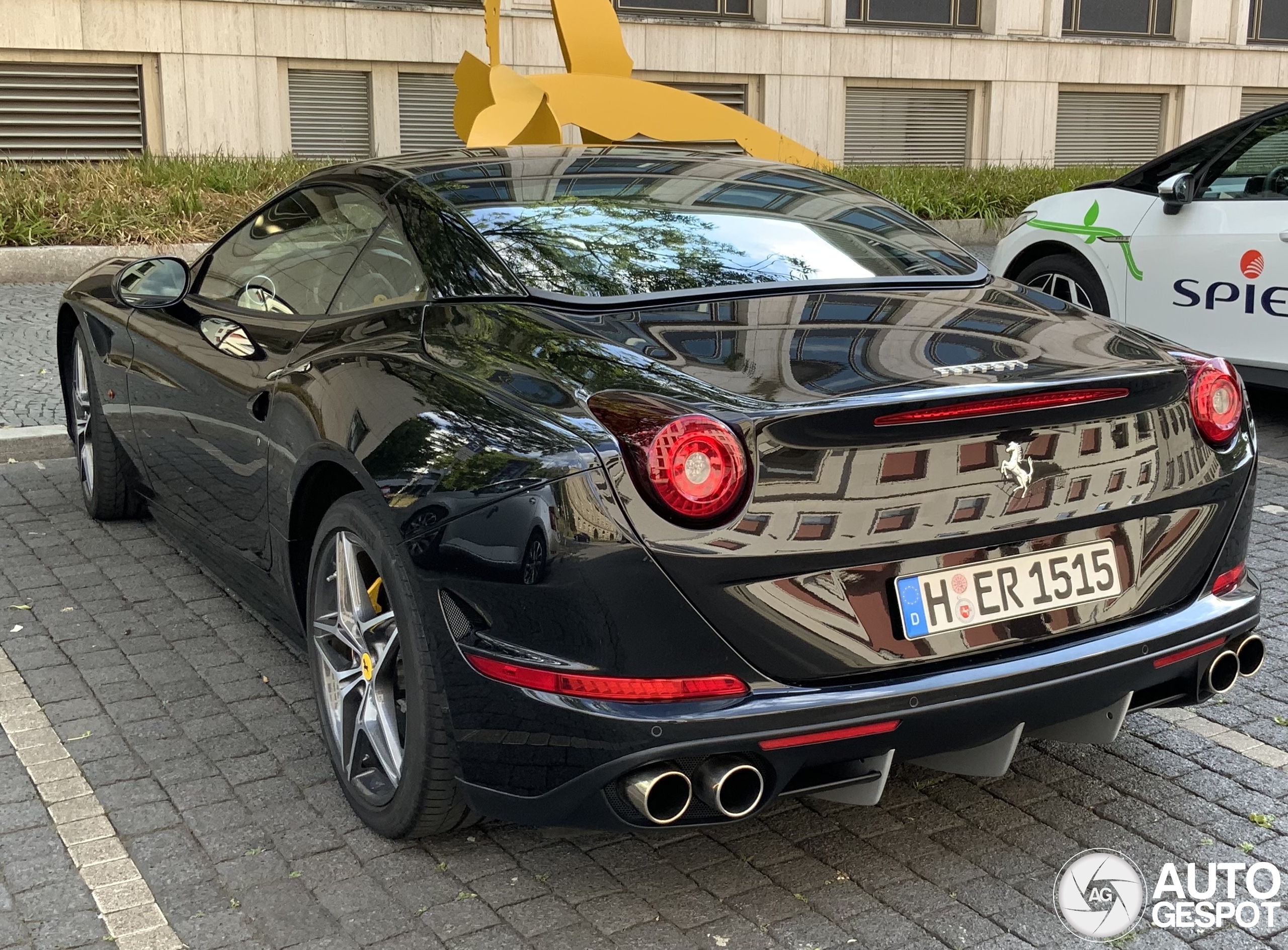 Ferrari California T