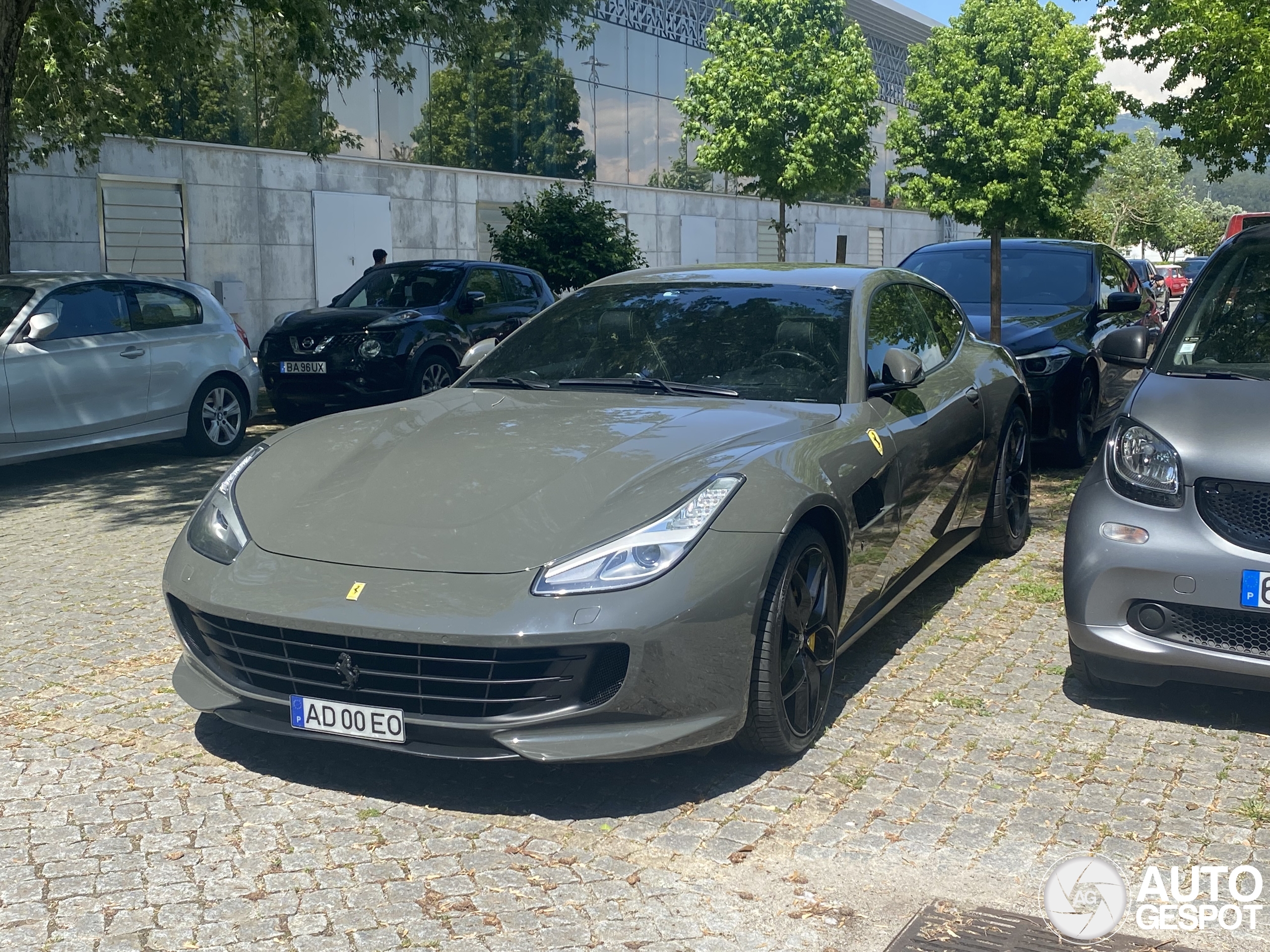 Ferrari GTC4Lusso T