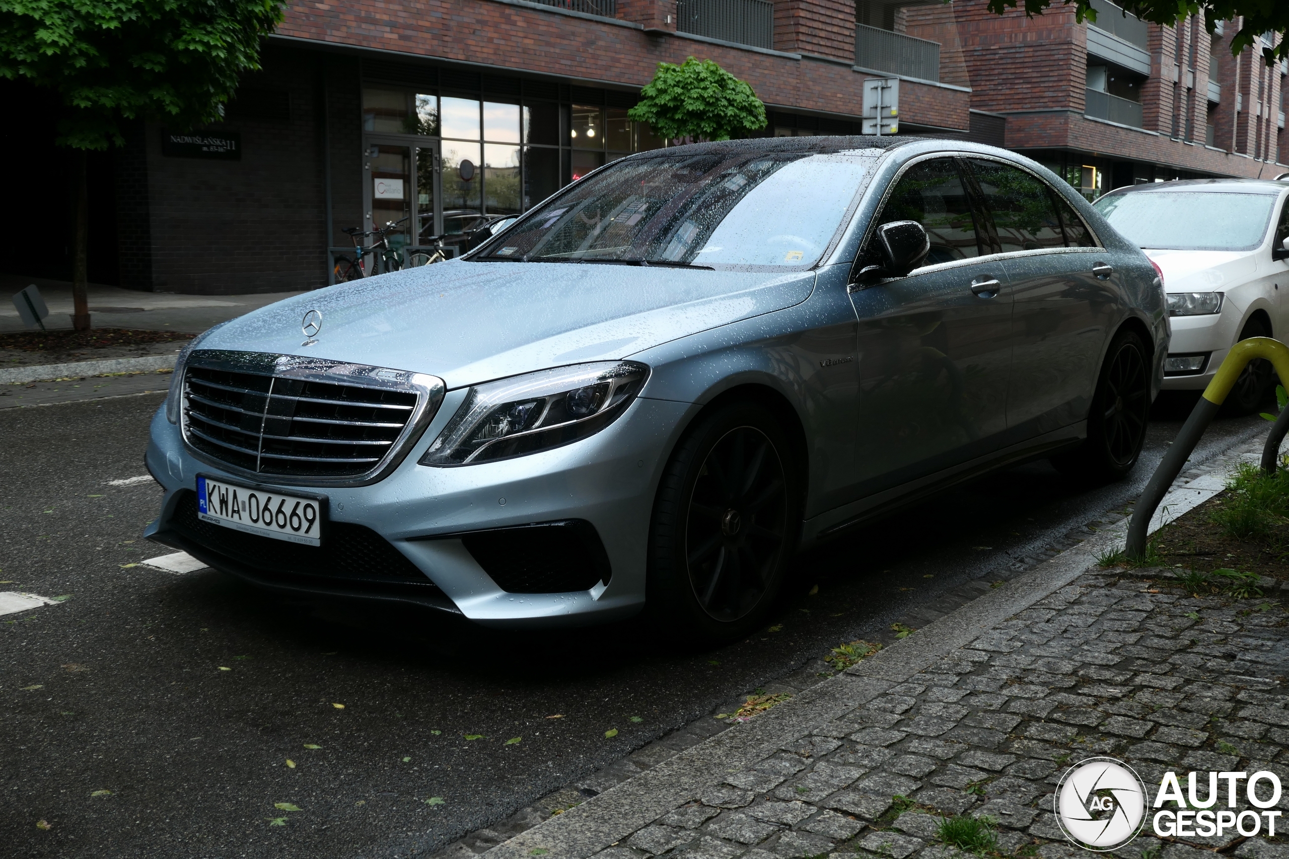 Mercedes-AMG S 63 V222