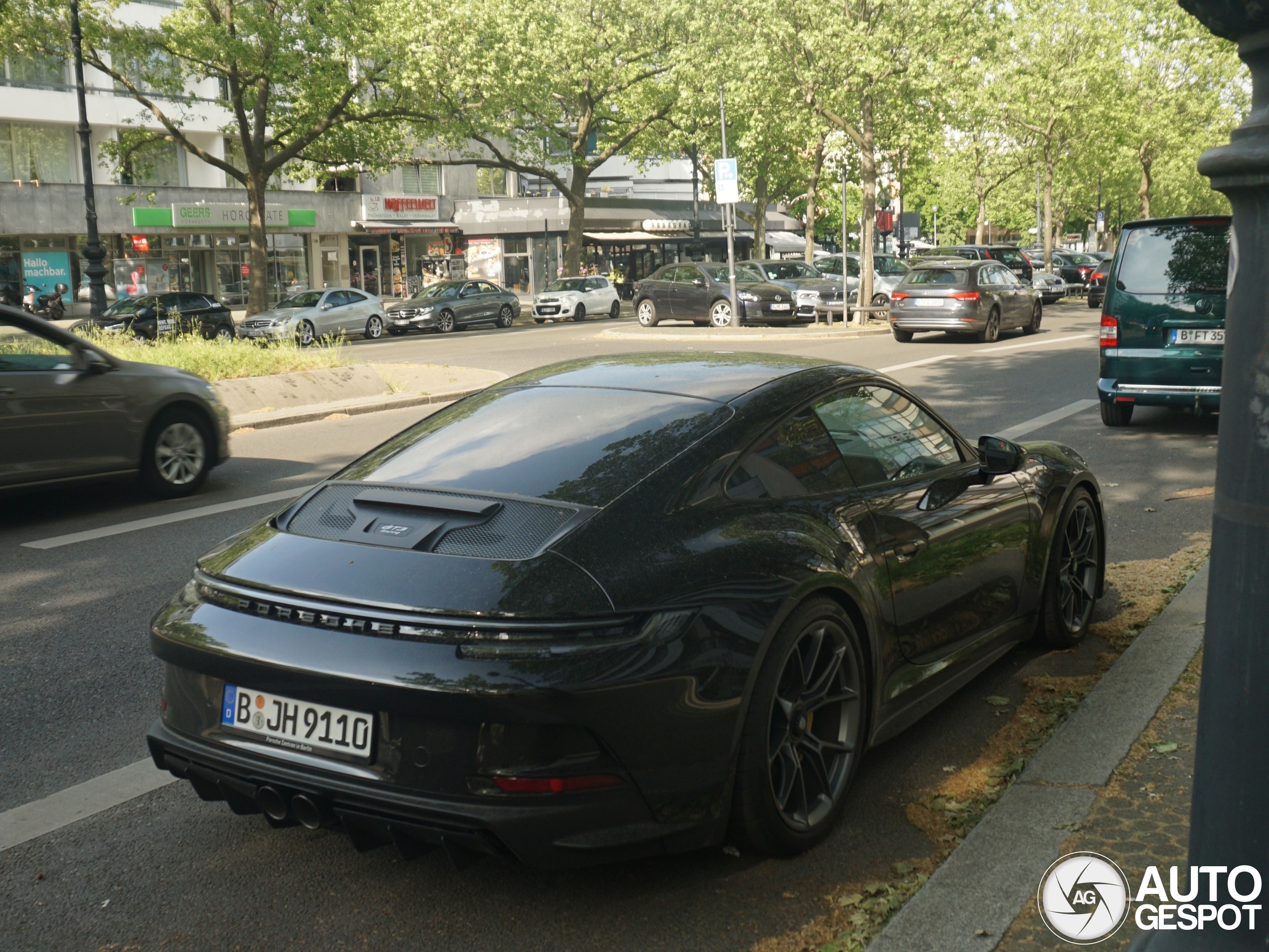 Porsche 992 GT3 Touring