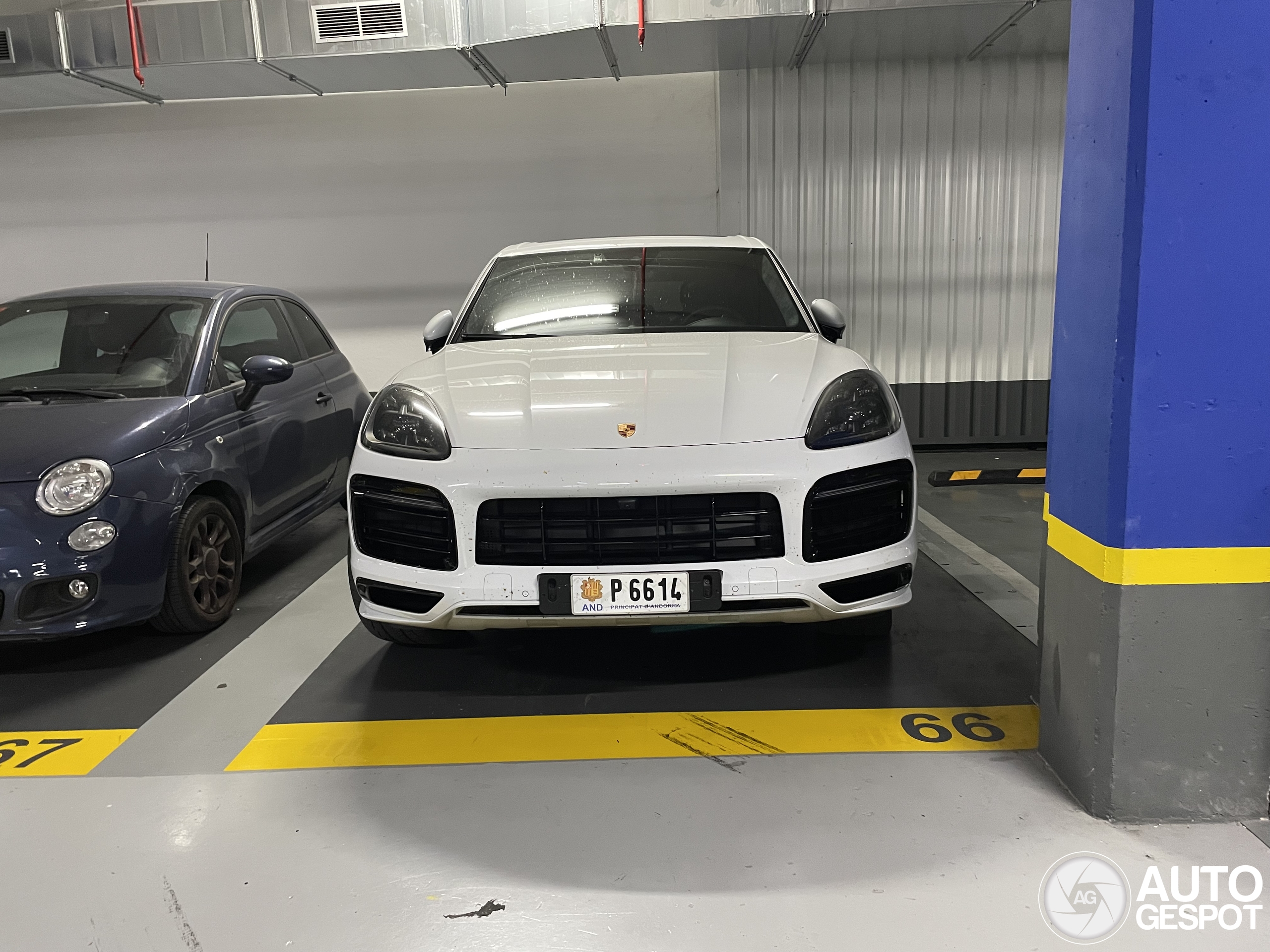 Porsche 9YA Cayenne GTS