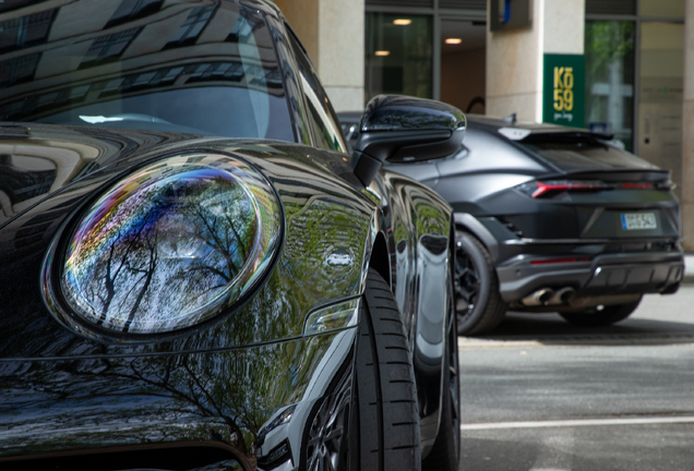 Porsche 992 Carrera 4S