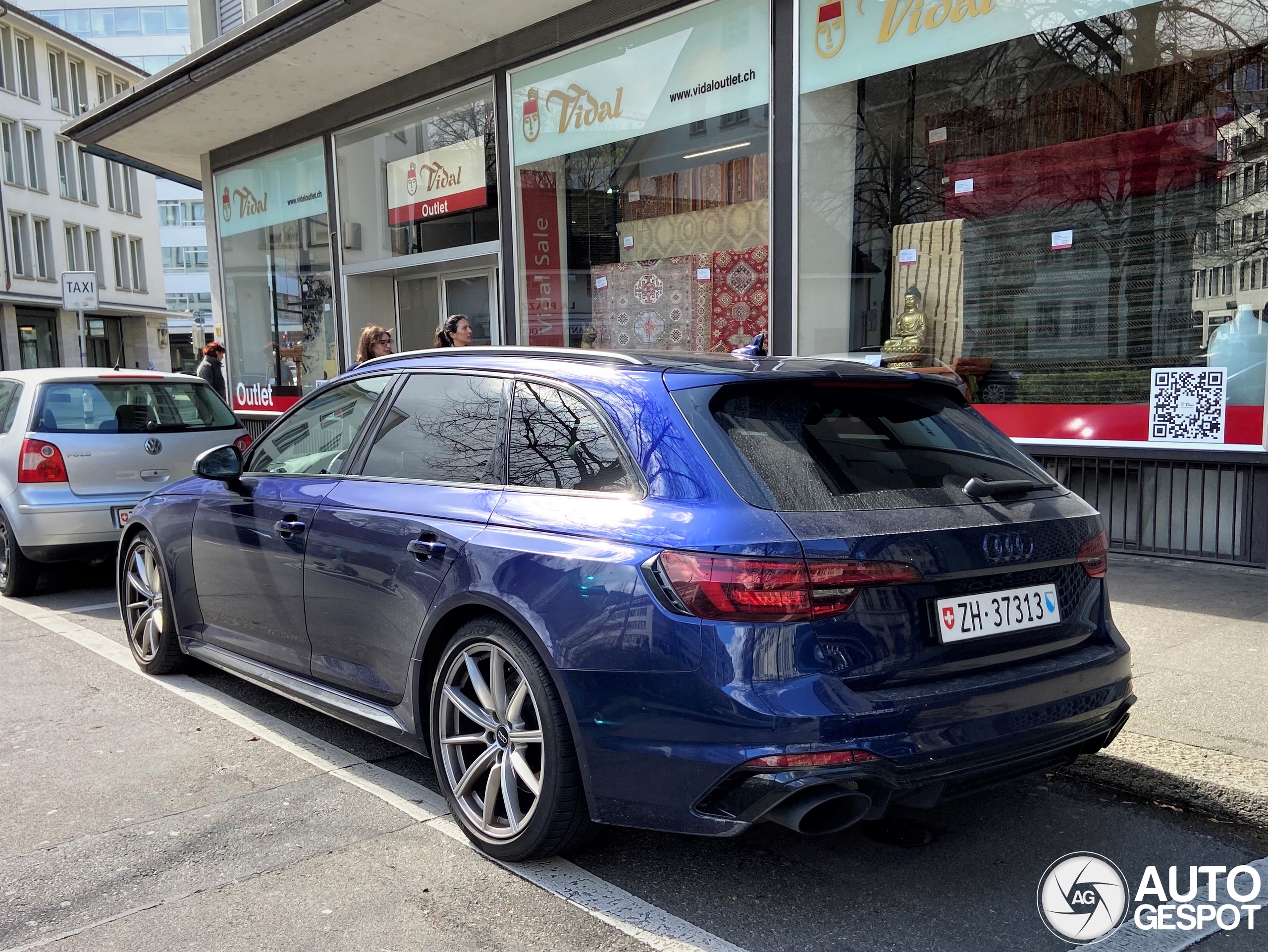 Audi RS4 Avant B9