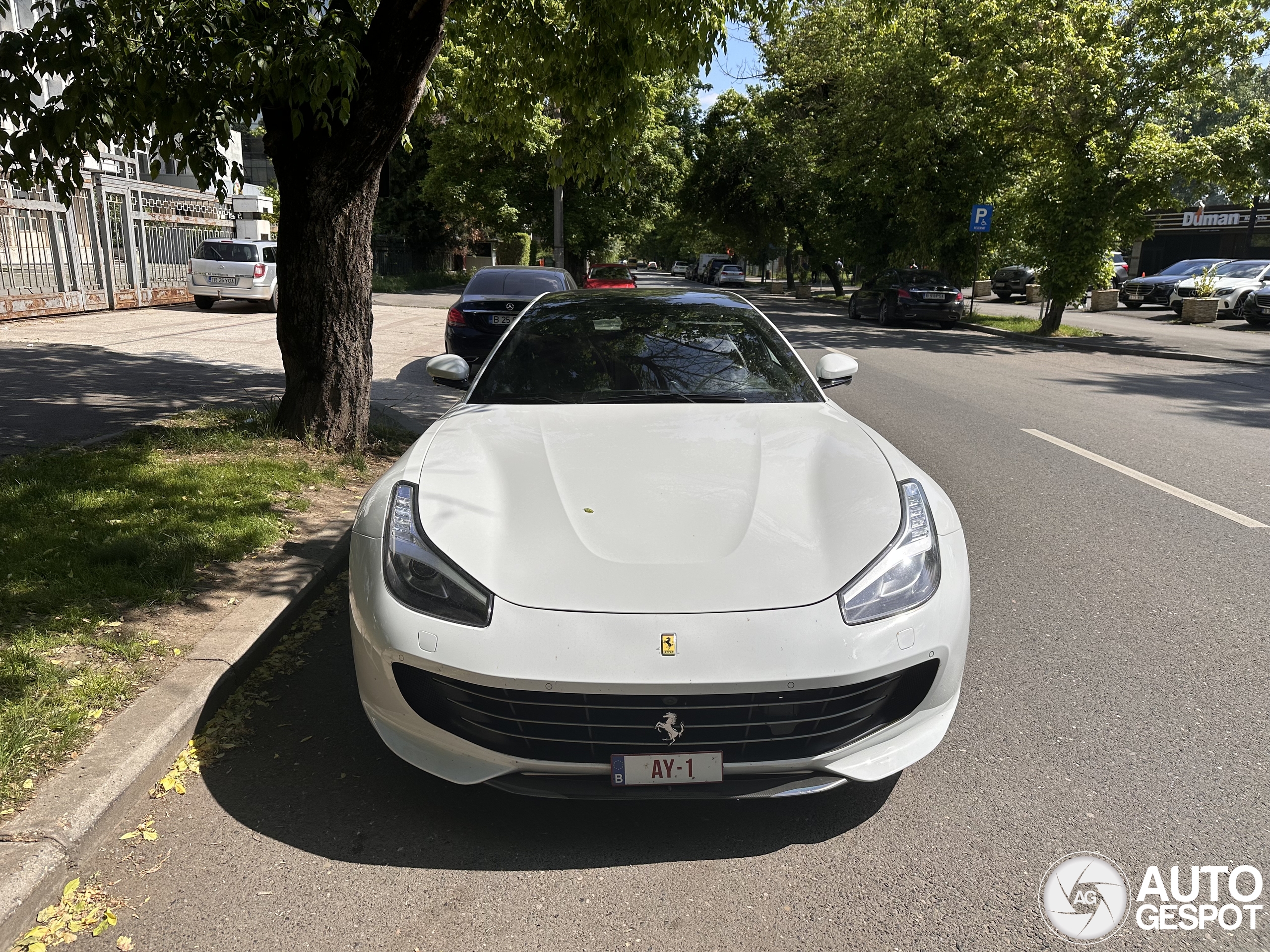 Ferrari GTC4Lusso T