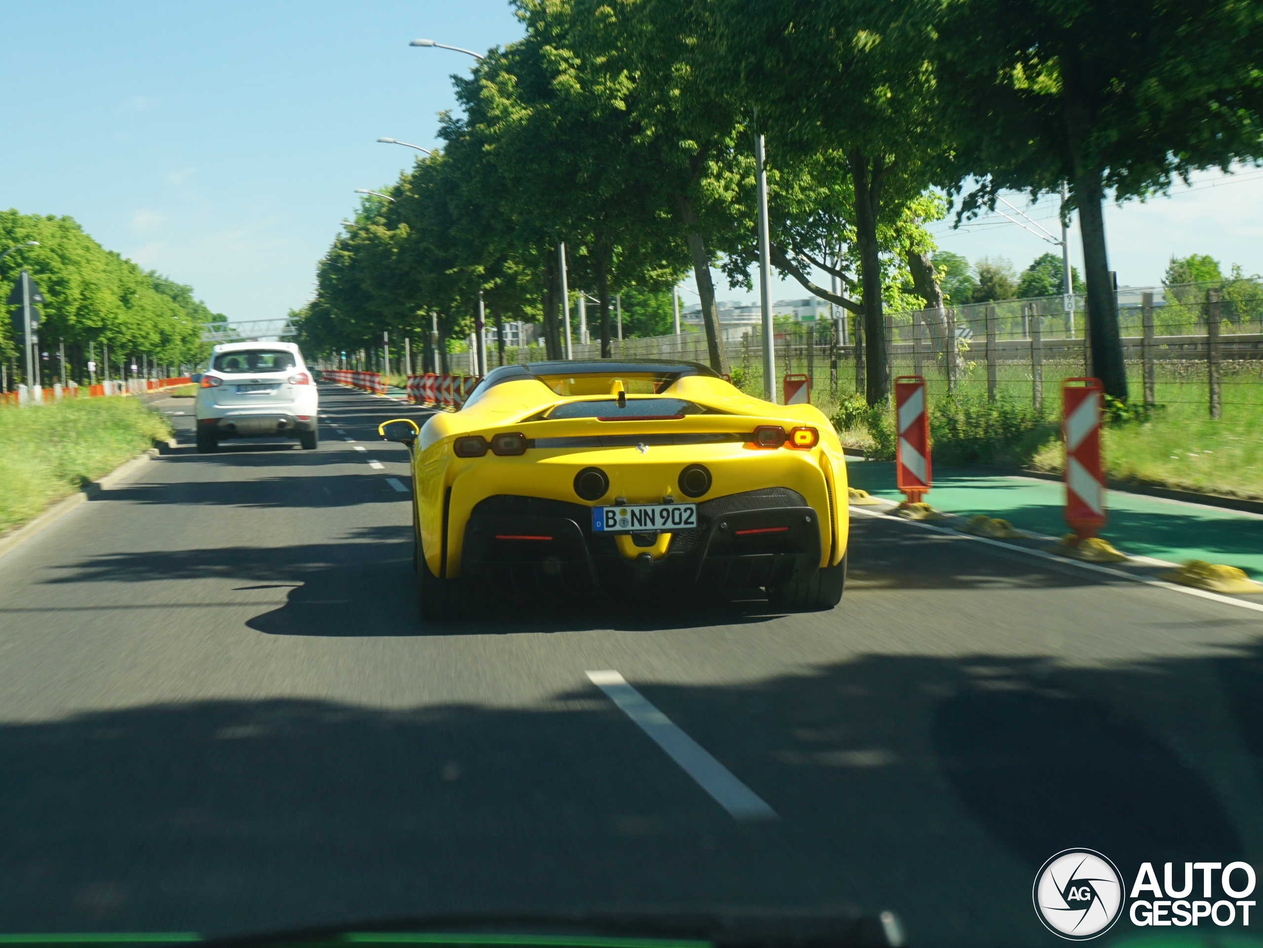 Ferrari SF90 Spider