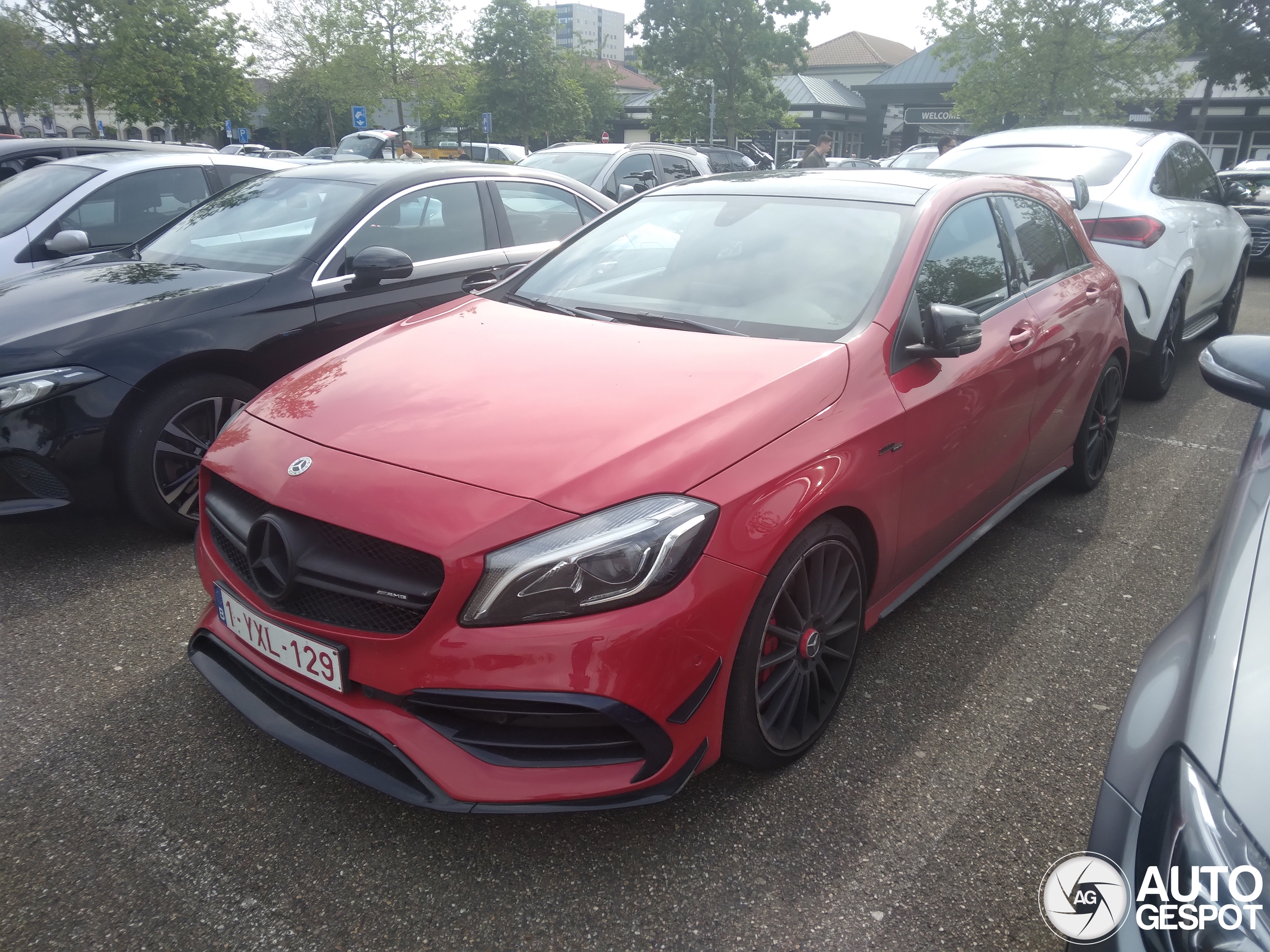 Mercedes-AMG A 45 W176 2015