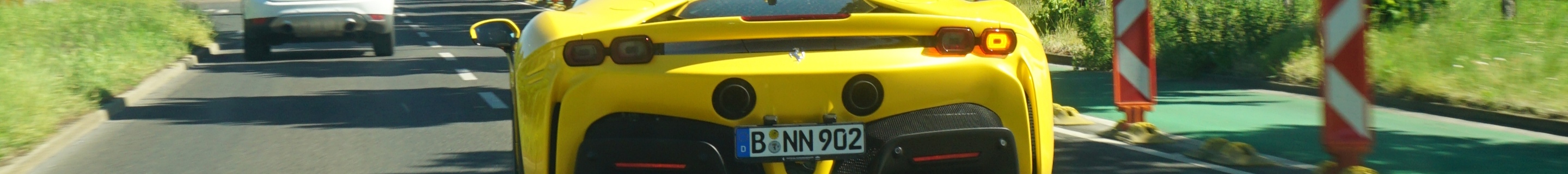 Ferrari SF90 Spider