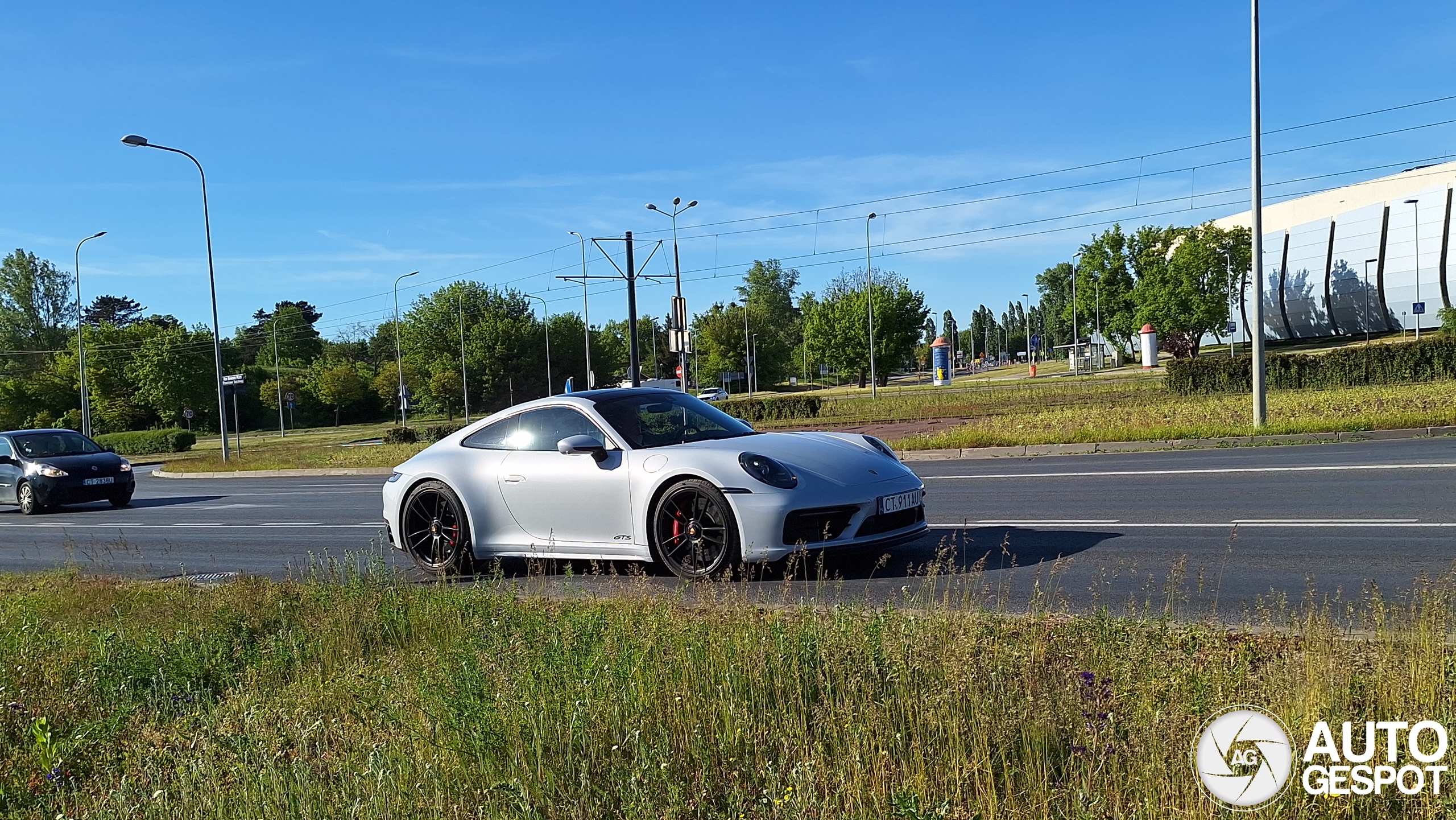 Porsche 992 Carrera 4 GTS