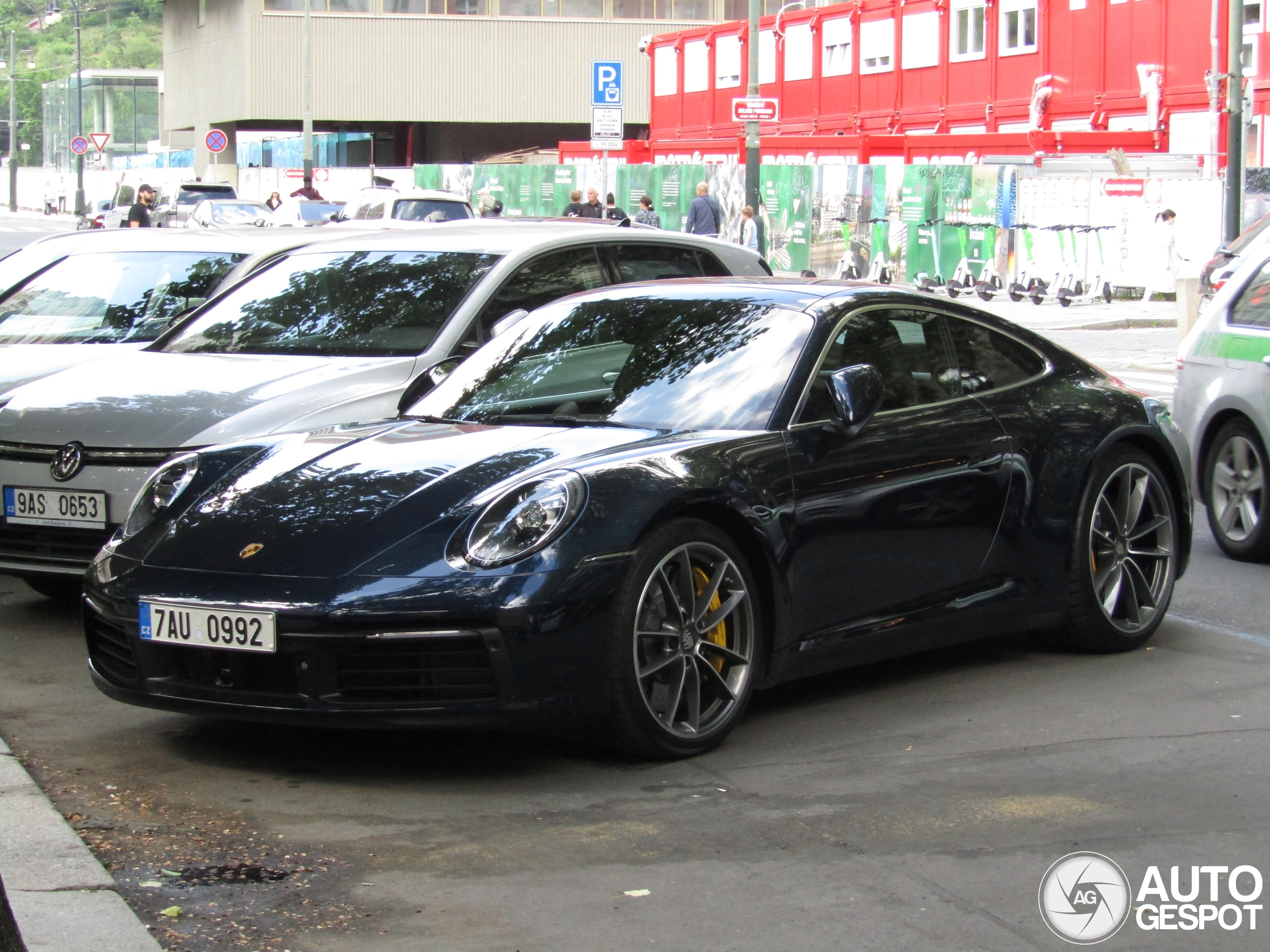 Porsche 992 Carrera 4S