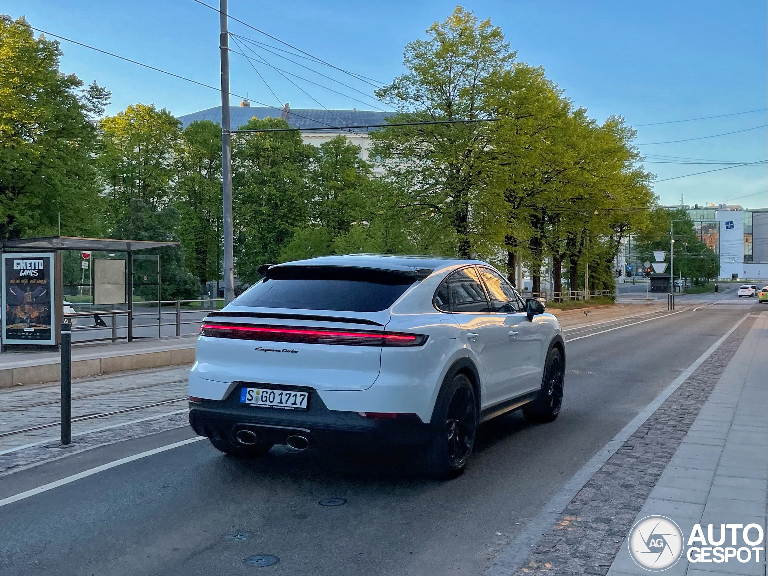 Porsche Cayenne Coupé Turbo E-Hybrid