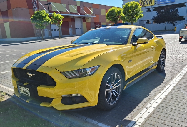 Ford Mustang GT 2015